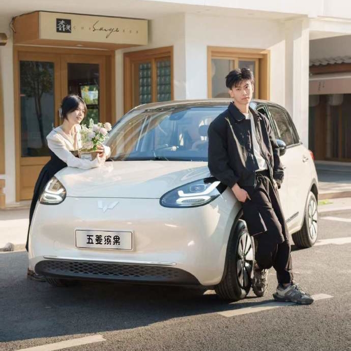 0082UtxVgy1hbq3fl64r4j30u019adkn