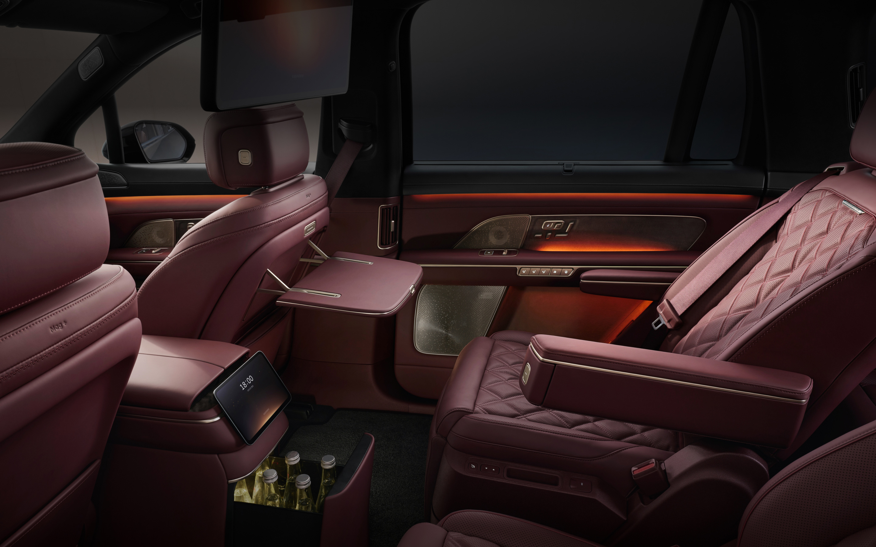interior-details-hero-desktop